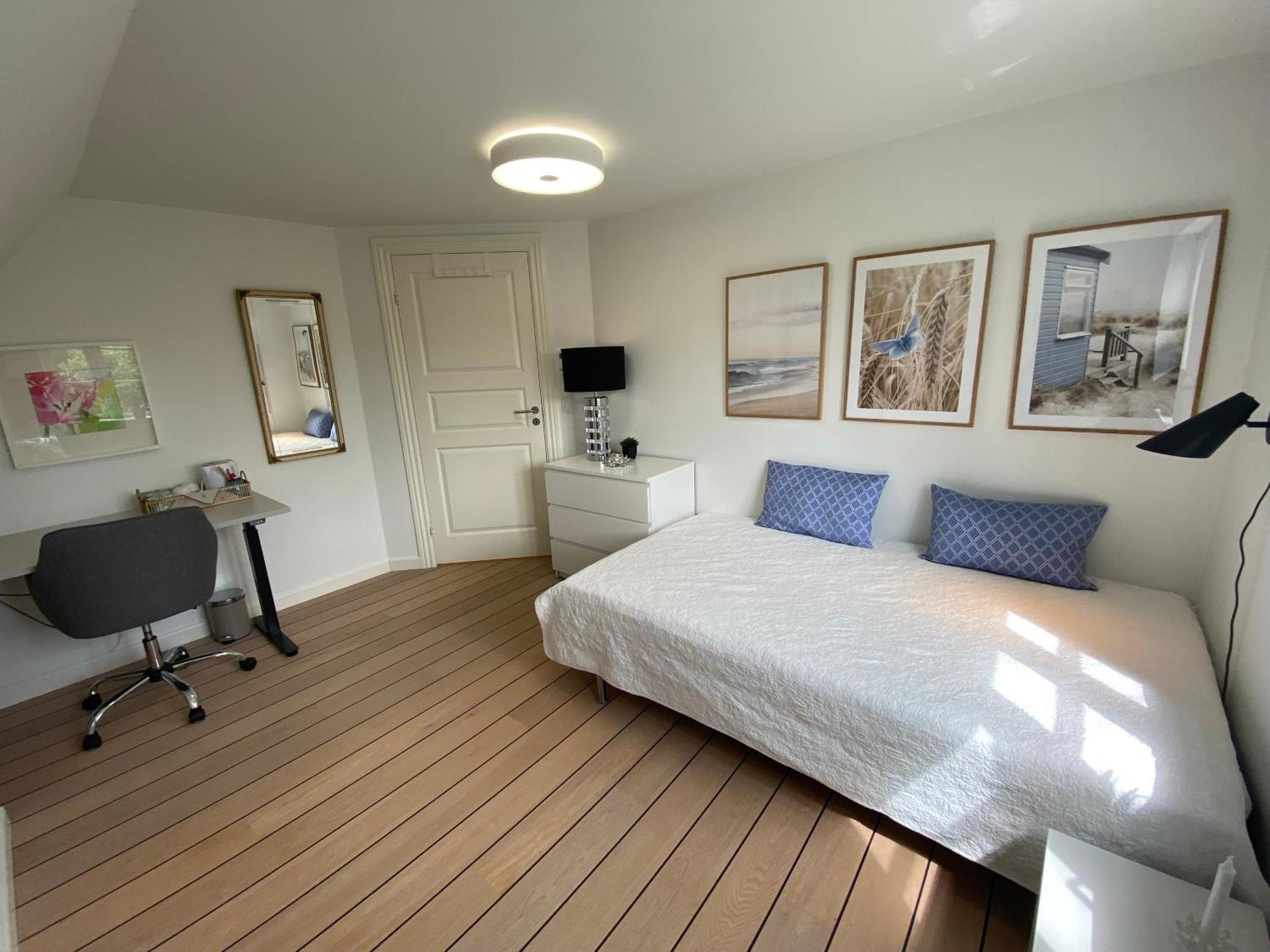 Private Rooms - Koge Bagian luar foto